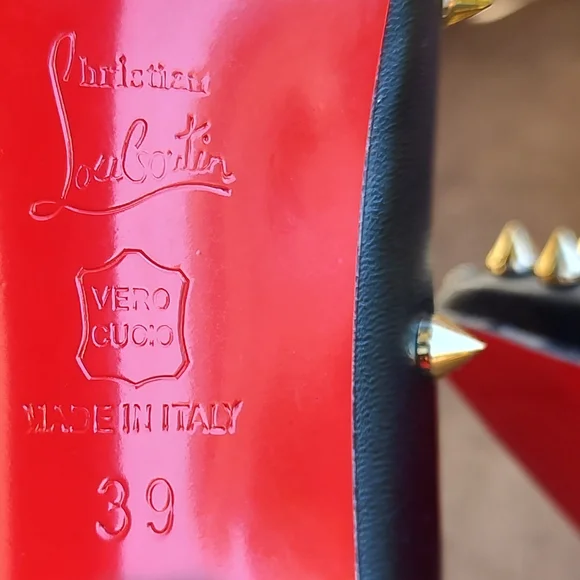 Black Leather Studded Pointed-Toe High Heels - Designer Style - Picture 6 of 6